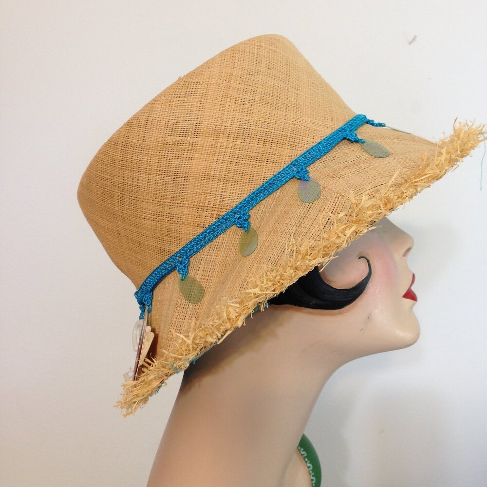Woman's Summer Straw Hat--  NEW